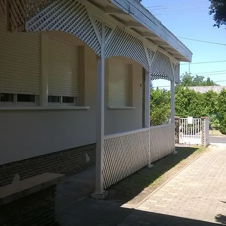 Eva Hébergement de vacances Balatonlelle